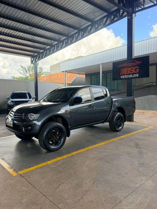 MITSUBISHI L200 TRITON 3.2 GLX 4X4 CD 16V TURBO INTERCOLER DIESEL 4P MANUAL